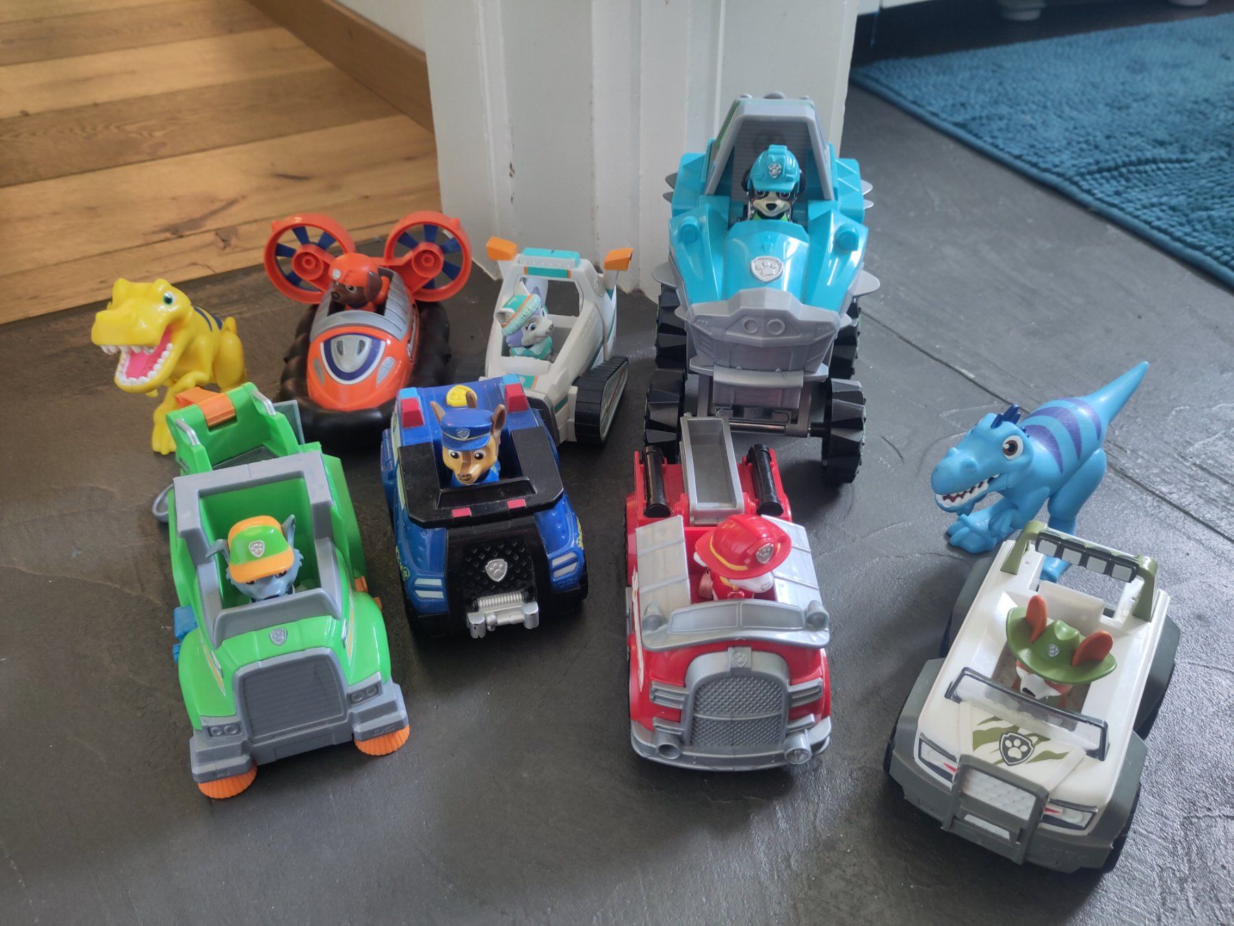 Giocattoli: Paw Patrol Figures et Véhicules – Usato da Fribourg venduto da Perpignan66