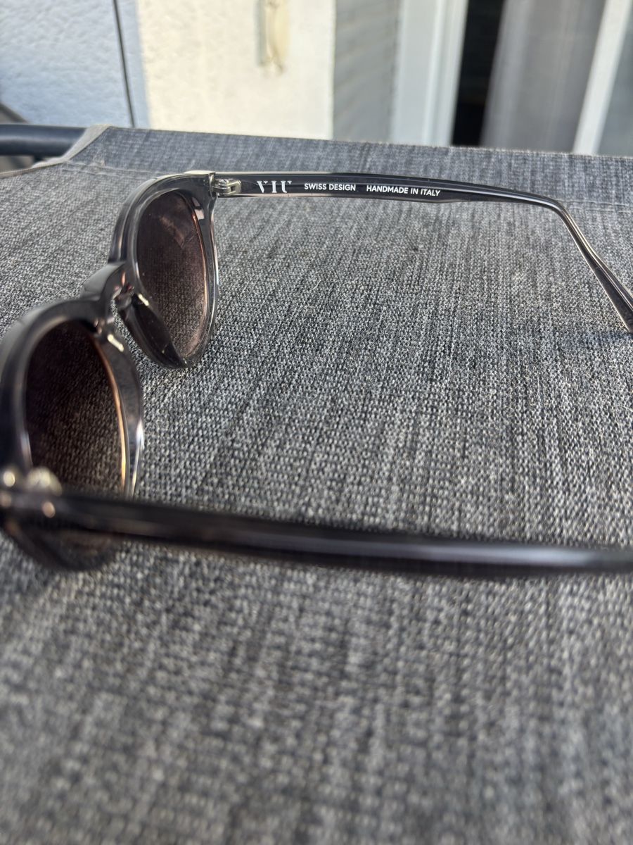Viu Occhiali & Lenti: Sonnenbrille VIU SWISS DESIGN  – Usato da Wettingen venduto da Hasta80 1