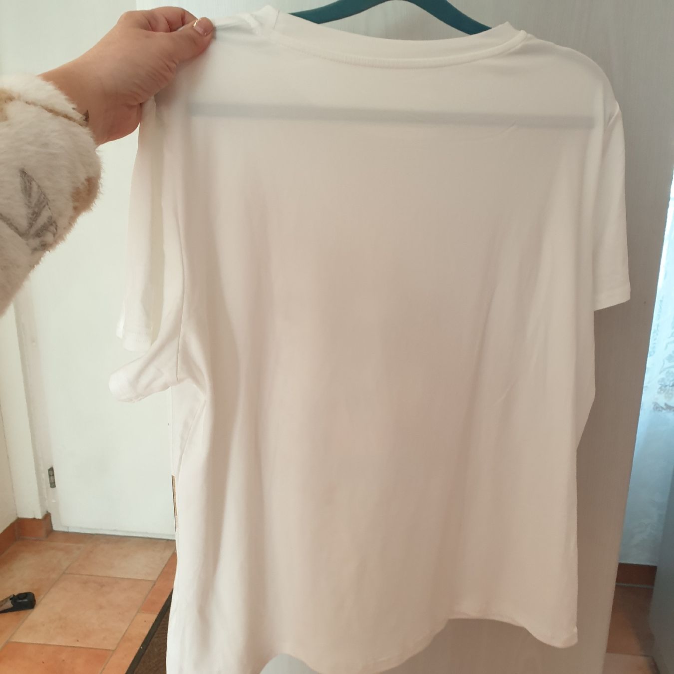 T-shirt: Damen T-Shirt – Nuovo (secondo la descrizione) da Zihlschlacht venduto da Sun25 2