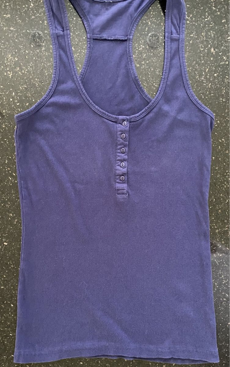 Top: Tanktop, Knöpfe vorne, gerippt – Usato da Lyss venduto da Sibella56