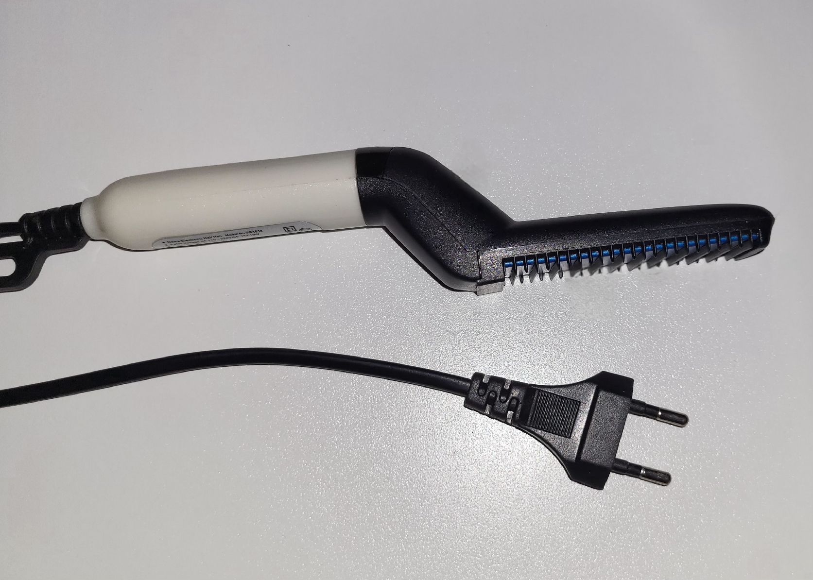 Altro per la cura dei capelli: Bart Haarstyler, Gletteisen – Nuovo (secondo la descrizione) da Liestal venduto da Shelby787