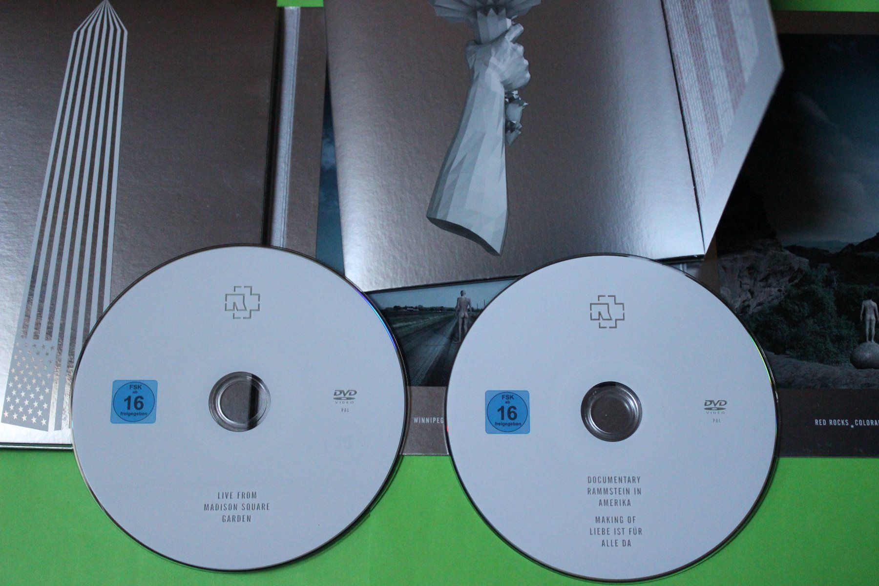 Tutti i DVDs: RAMMSTEIN IN AMERIKA 2DVD vergriffen – Usato da Tübach venduto da JamesStone 3