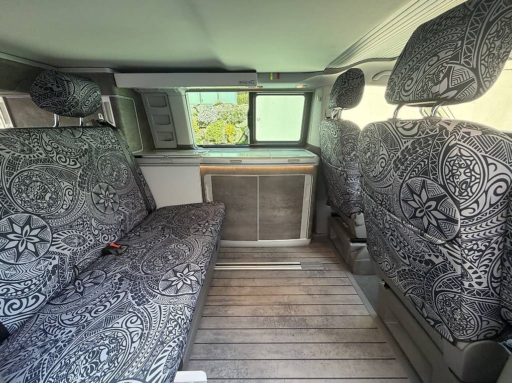 VW Tutti i ricambio: Sitzbezüge VW T6.1 – Usato da Pfäffikon SZ venduto da kaja21