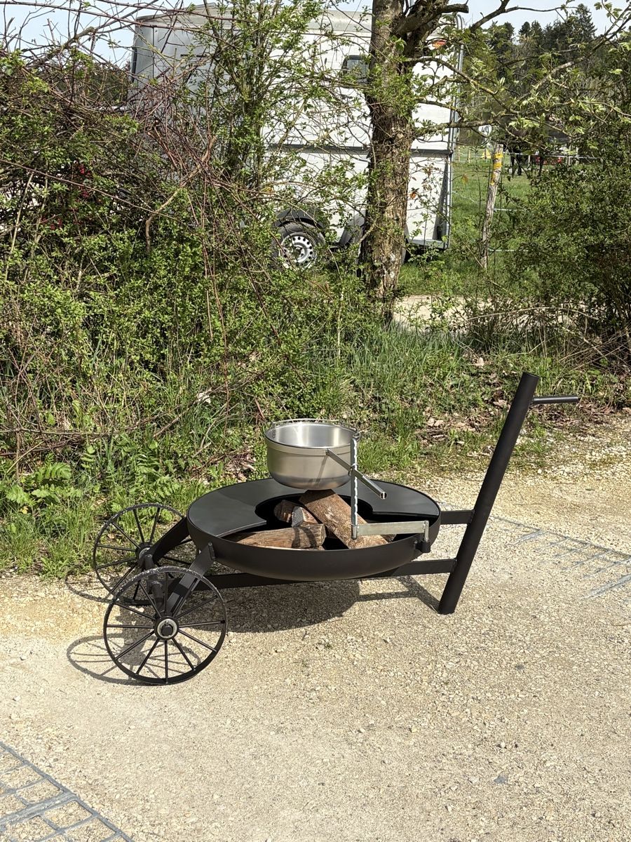 Griglie: fahrbare Feuerschale mit Grillring – Nuovo (secondo la descrizione) da Oberwil-Lieli venduto da metal-works 7