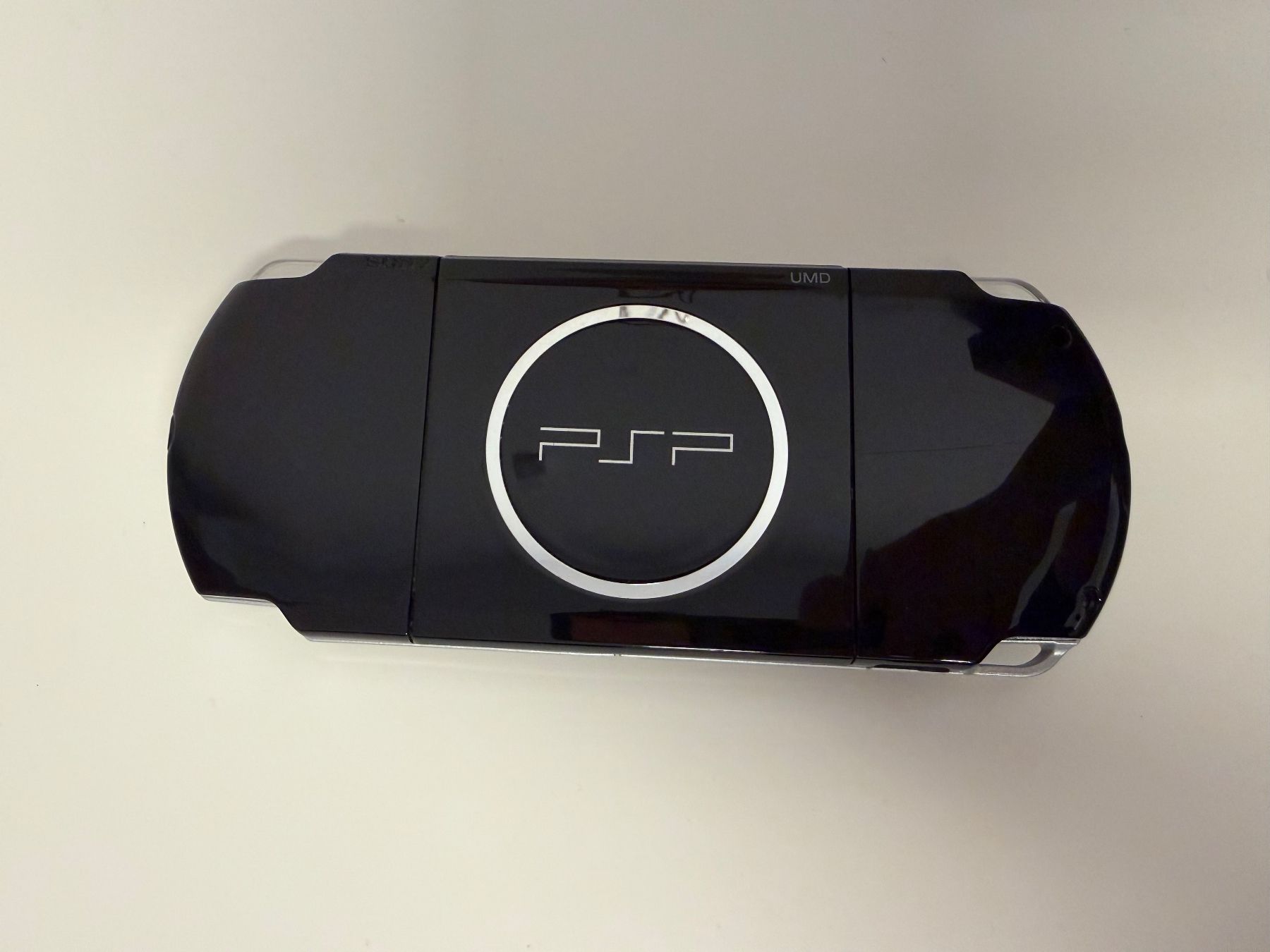 Sony Console: PSP-3004 Schwarz inkl. Ladegerät – Usato da Bubendorf venduto da glitchCat 6