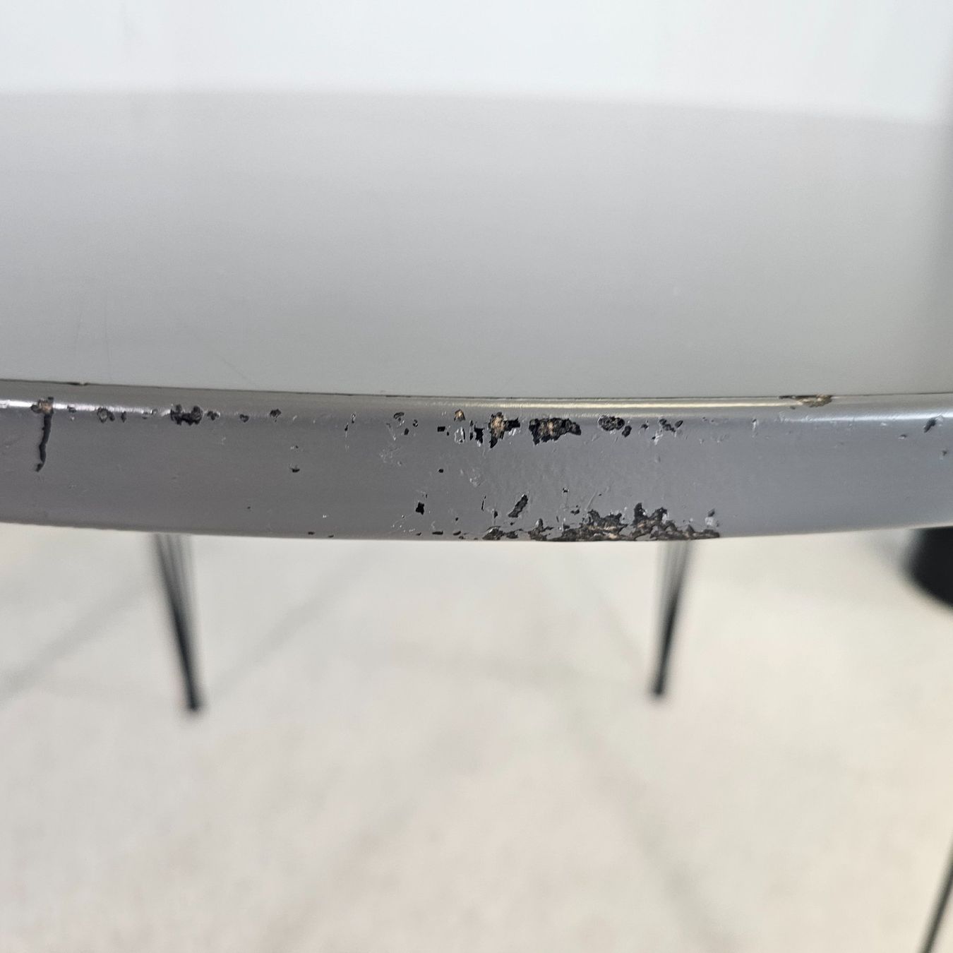 Tavoli: Vintage Hairpin Table, Dining Table, Esstisch rund 110cm – Usato da Nottwil venduto da Wondewa-Shop 9