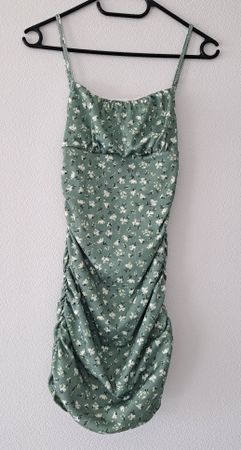 Süsses Sommerkleid von Shein mit Blumenmuster, Grösse S