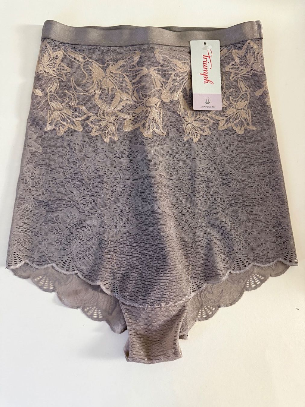 Triumph Altra biancheria intima: TRIUMPH, Panty MAGIC WIRE Lite, Shapewear, Grösse M, Grau – Nuovo e nell'imballaggio originale da Rudolfstetten venduto da gst_g7xl