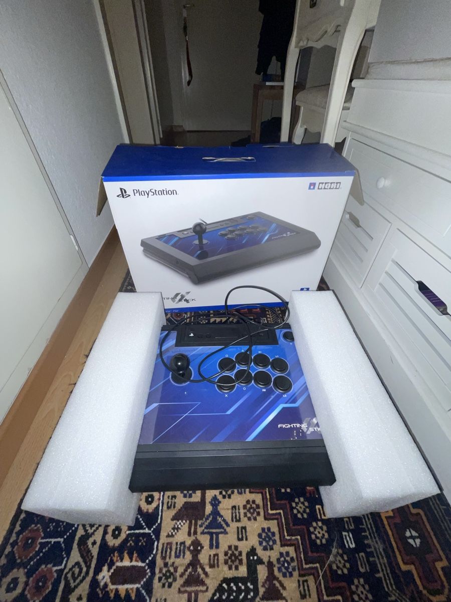 Controller: Hori Fighting Stick – Usato da Wettingen venduto da cha_yk7x 1