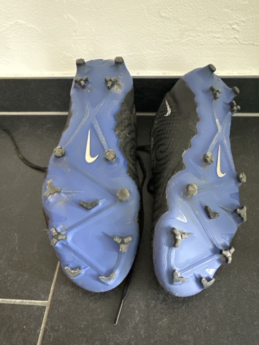 Scarpe da uomo: Fussballschuhe Nike Phantom Grösse 42.5  – Usato da Seon venduto da Melanie82 2