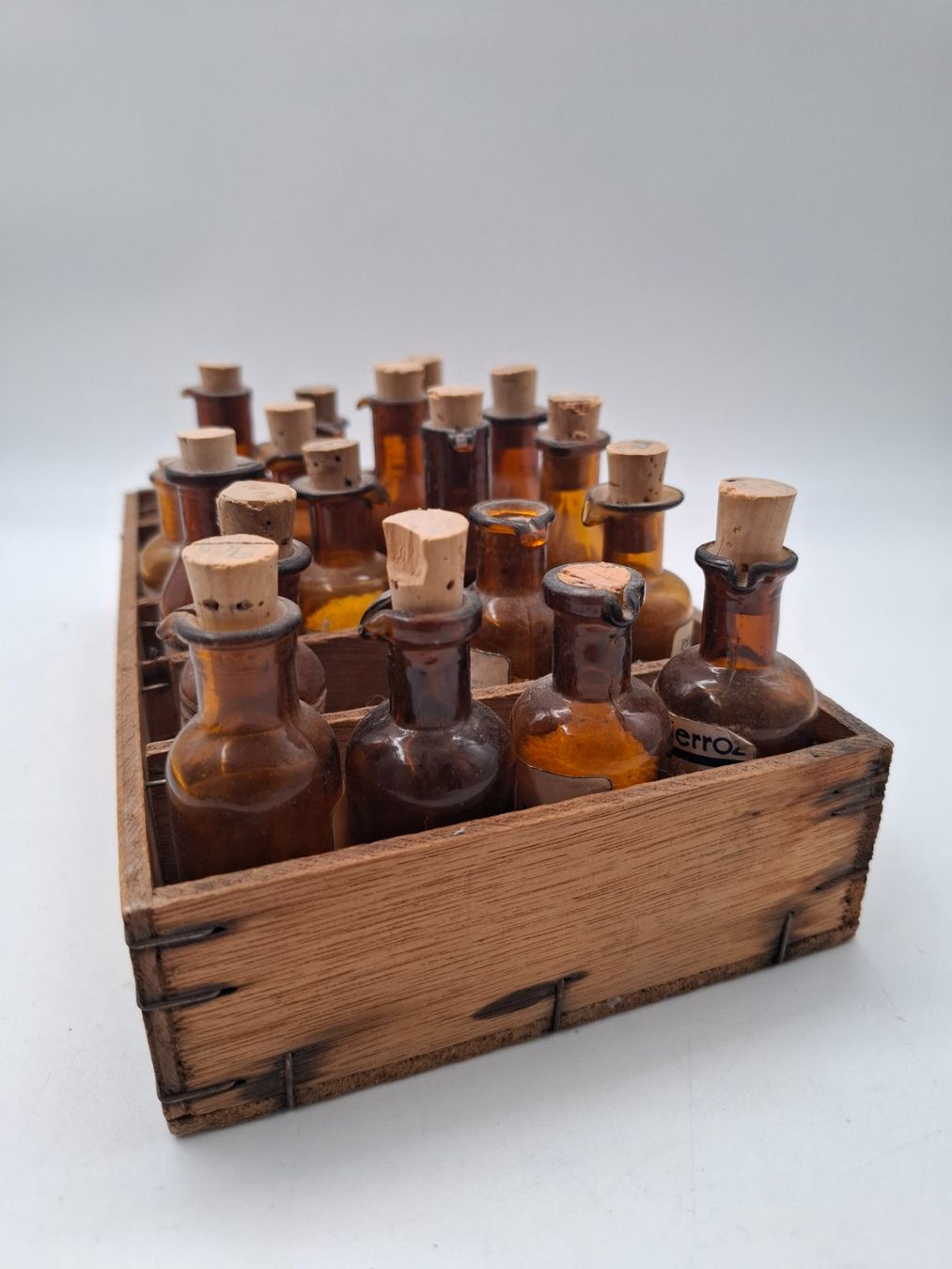 Rare Coffret d'Apothicaire Homéopathique – Genève, Début XXe (Gebraucht ...