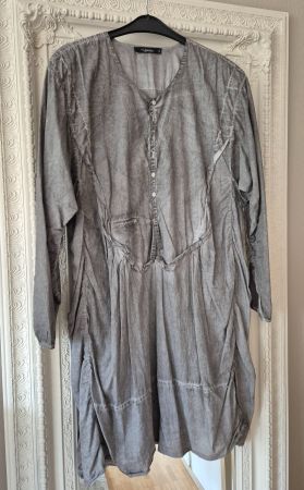 UMITUNAL Kleid grau/schwarz Gr. XL Oversize