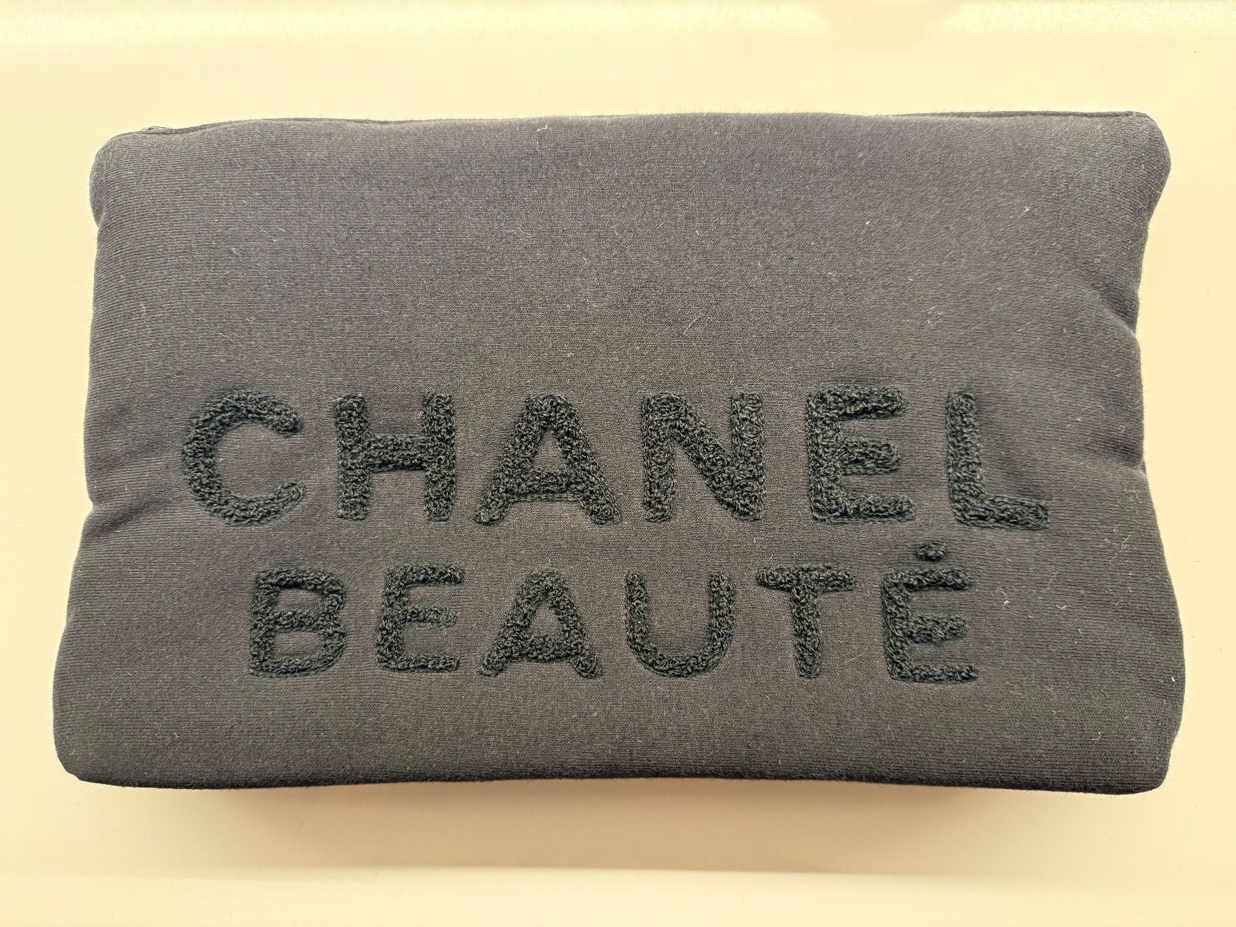 Chanel Cura del viso: Chanel Beauté Set – Nuovo (secondo la descrizione) da Basel venduto da Rouge. 6