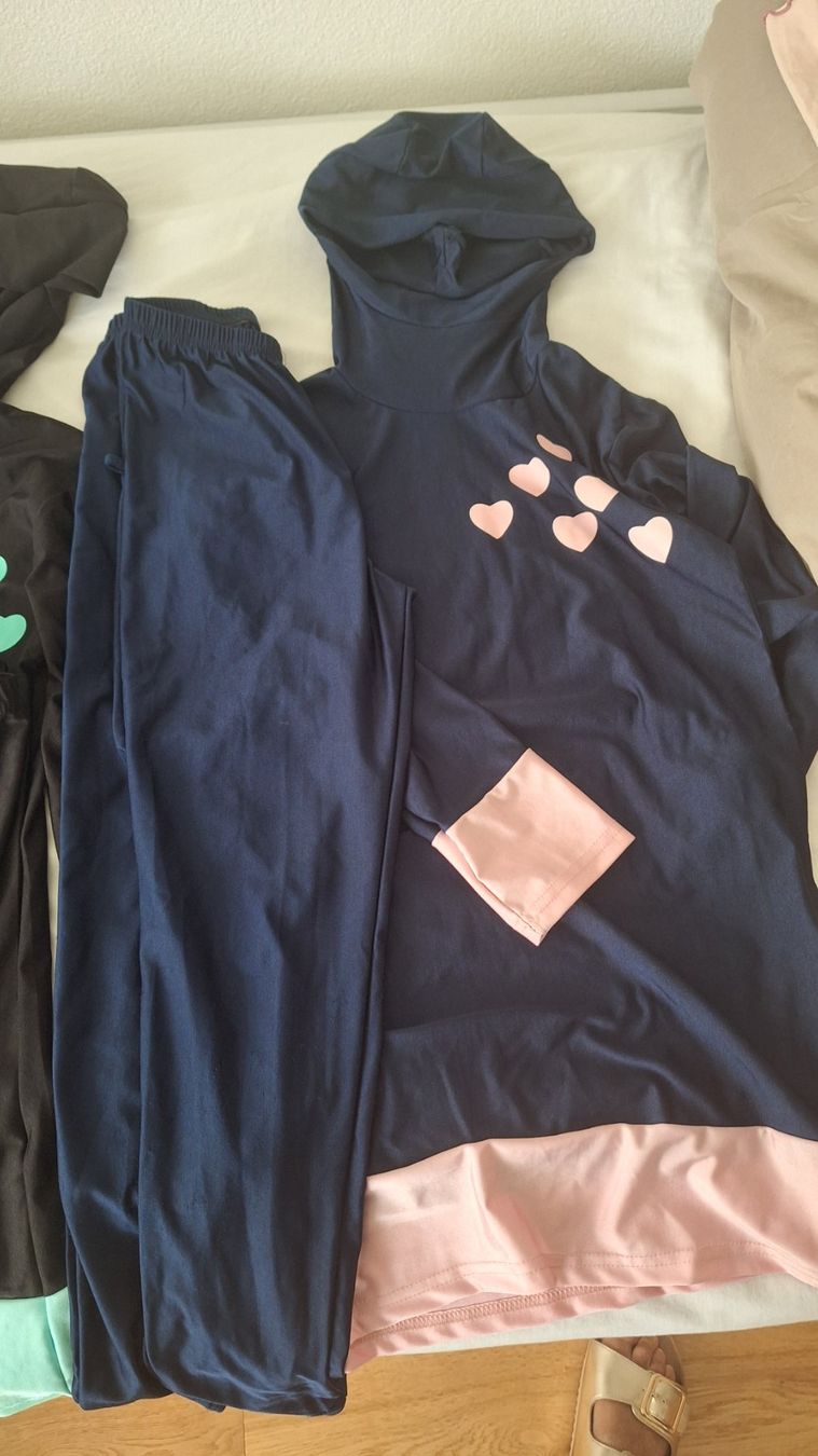 Costumi da bagno & Bikini: Schwimmkleid mädchen G150 mit kopfabdeckung – Usato da Schötz venduto da mar_dri 2
