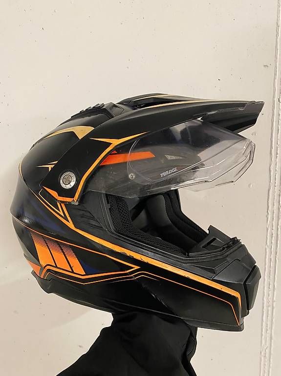 Caschi & visiere: Street Cross Helm – Usato da Kleinandelfingen venduto da DesignOne 1