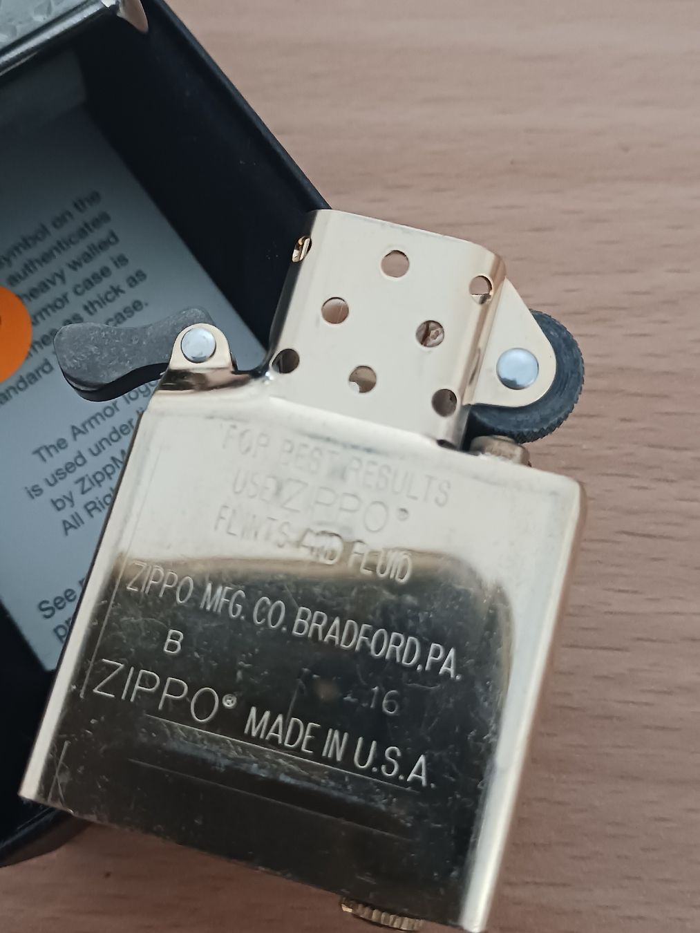 Zippo Feuerzeuge: Zippo Armor Case  – Neu und originalverpackt aus Sion von aym_g5t9 4