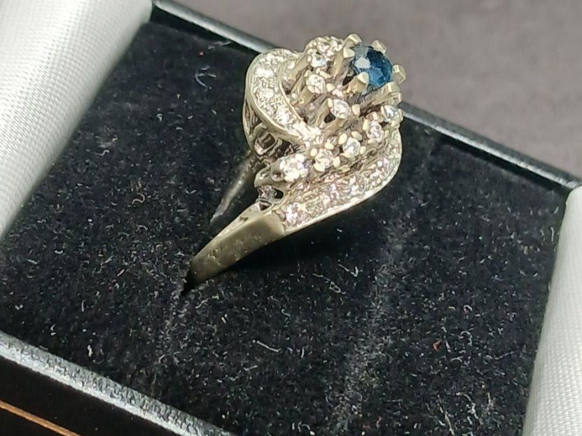 Anelli: Bague saphir et diamants – Usato da La Chaux-de-Fonds venduto da curtitswisswatches 2