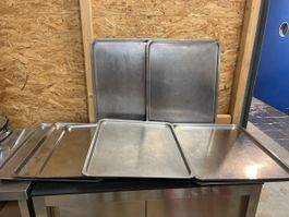 10 x 2/1 Gastronorm Bleche robust