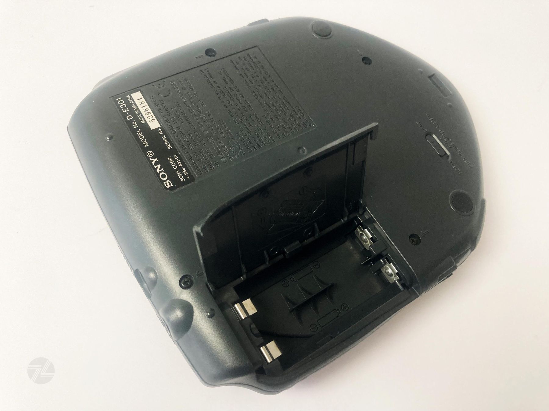 Sony Lecteur media portable: Sony Discman ESP D-E301 CD Player mit Netzteil – D'occasion à Wetzikon ZH par cyan74 5