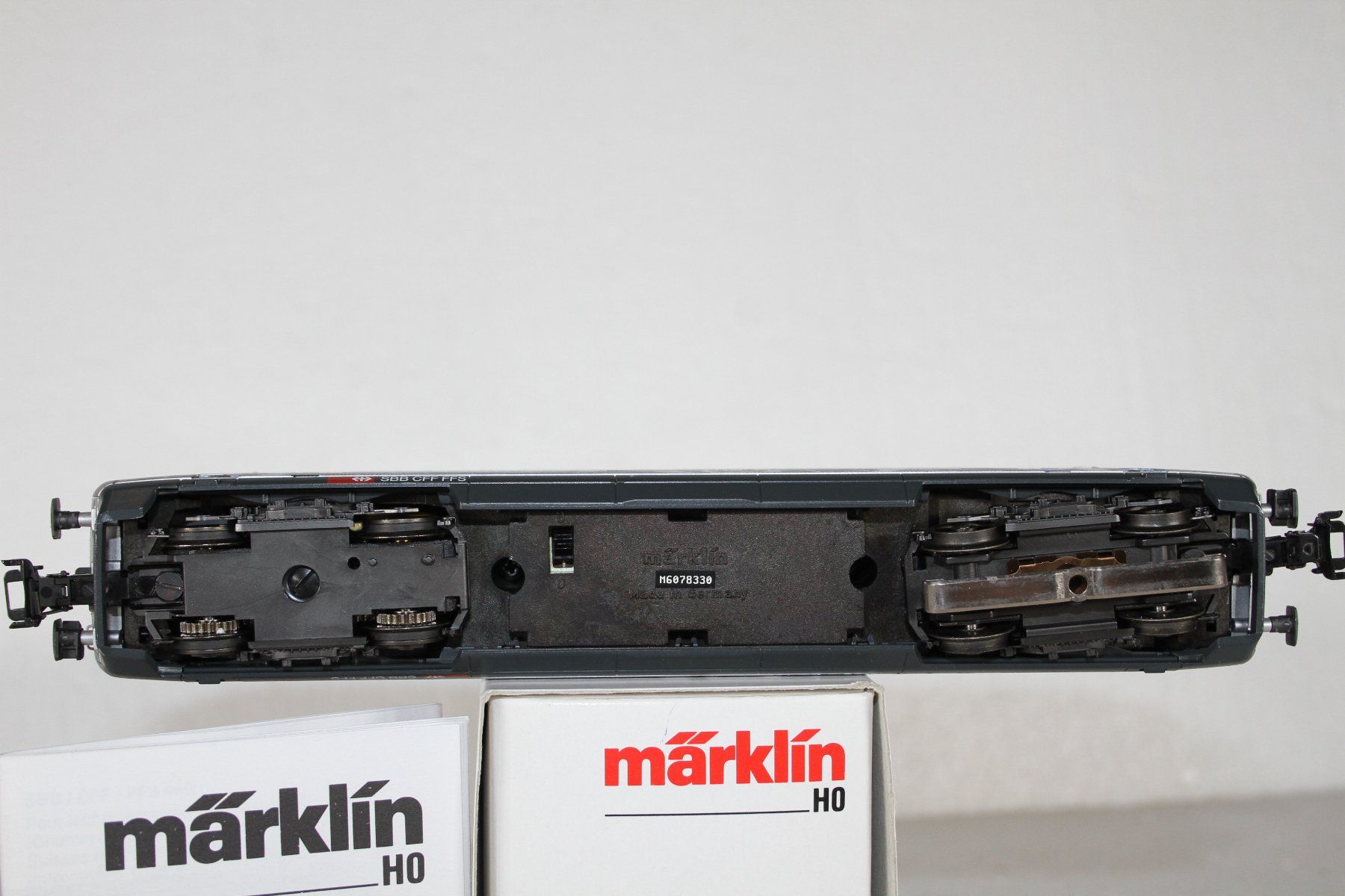 Märklin Modellini di ferrovie: Märklin 34637 SBB Re 460 "Krokodilgestänge" – Nuovo (secondo la descrizione) da Triesen venduto da cor_62ts 7