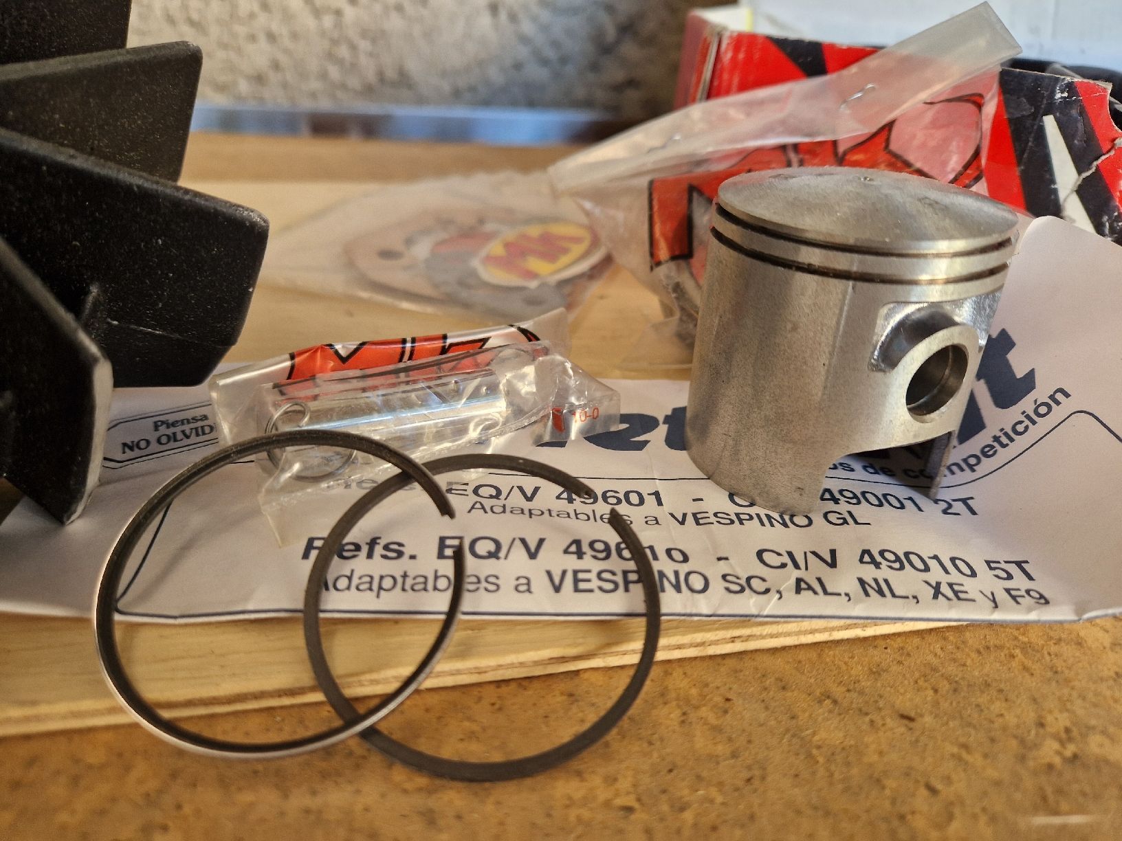 Puch Ciclomotori: NOS Metrakit 47mm per Puch maxi o simili  – Nuovo e nell'imballaggio originale da Breno venduto da BorioliD 6