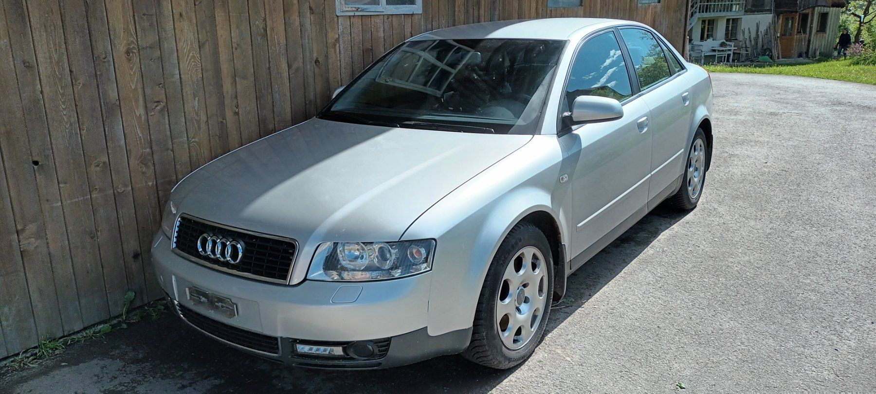 Audi Automobili: AUDI A4 Limousine 2.5 TDI quattro – Usato da Langnau i. E. venduto da Quattroa4 2