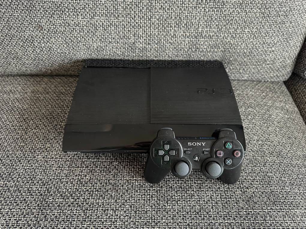 Sony Console: PlayStation 3 Super Slim - Like New – Nuovo (secondo la descrizione) da Horgen venduto da peterp 3