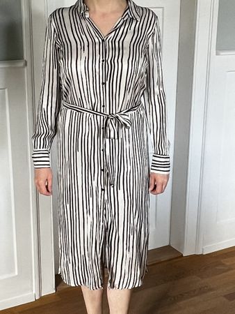 Elegantes Sommerkleid von Soyaconcept, Grösse M, gestreift