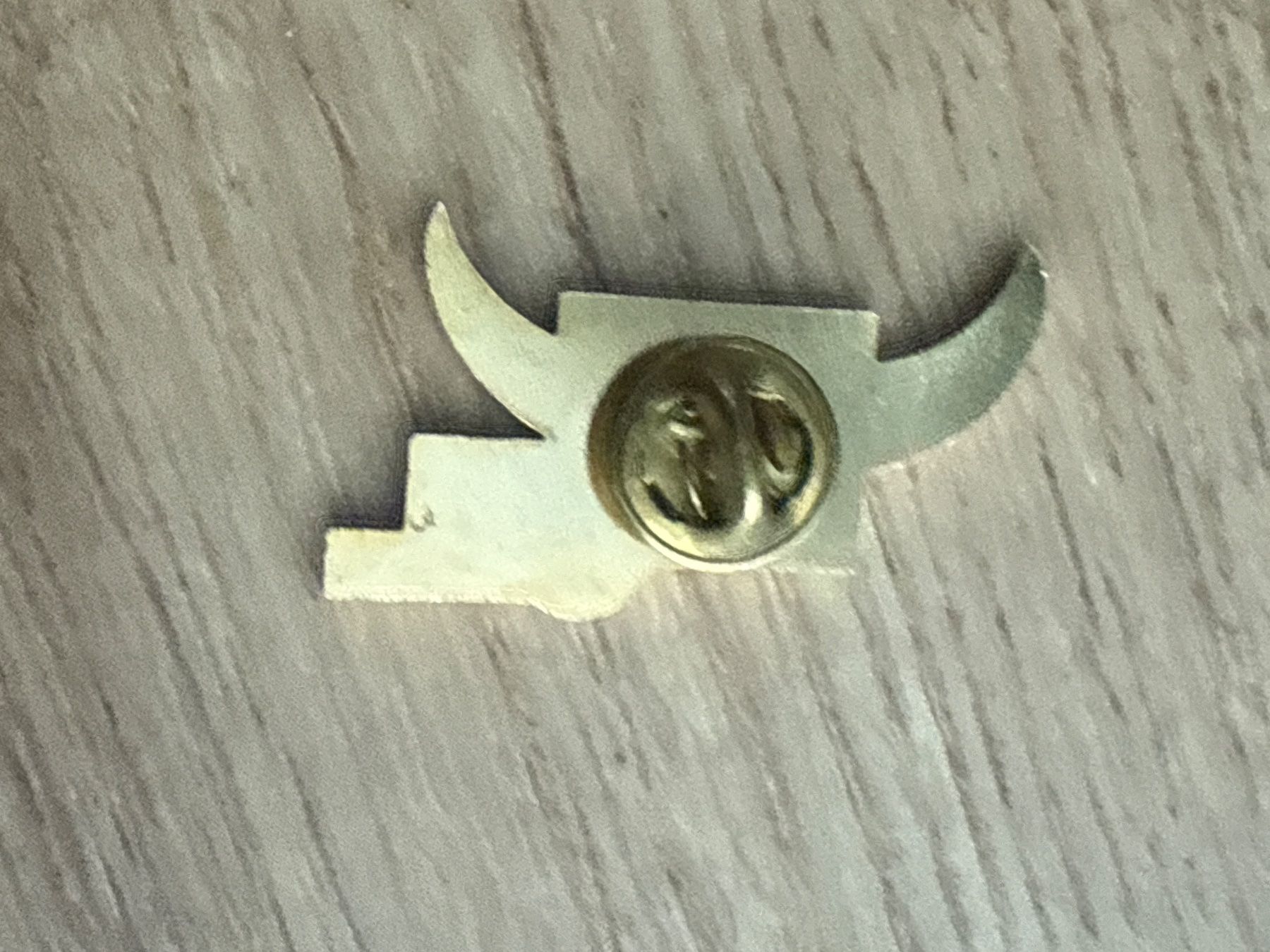 Placchette & Badge: Pin Restaurant Hörnli Illnau – Usato da Glattbrugg venduto da Schweigmatt 1