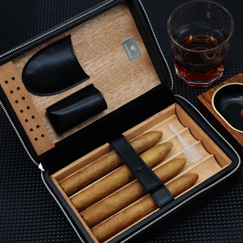 Cohiba Humidor per sigari: Zigarren Reisehumidor Lederetui – Nuovo e nell'imballaggio originale da Flawil venduto da swisstrendshop 3