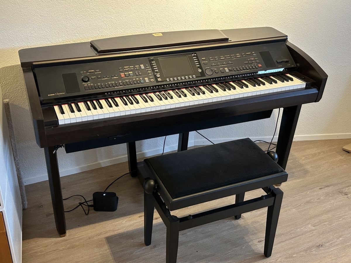 Yamaha Strumenti musicali: Yamaha Clavinova CVP-307 – Usato da Wald ZH venduto da pgianni 3