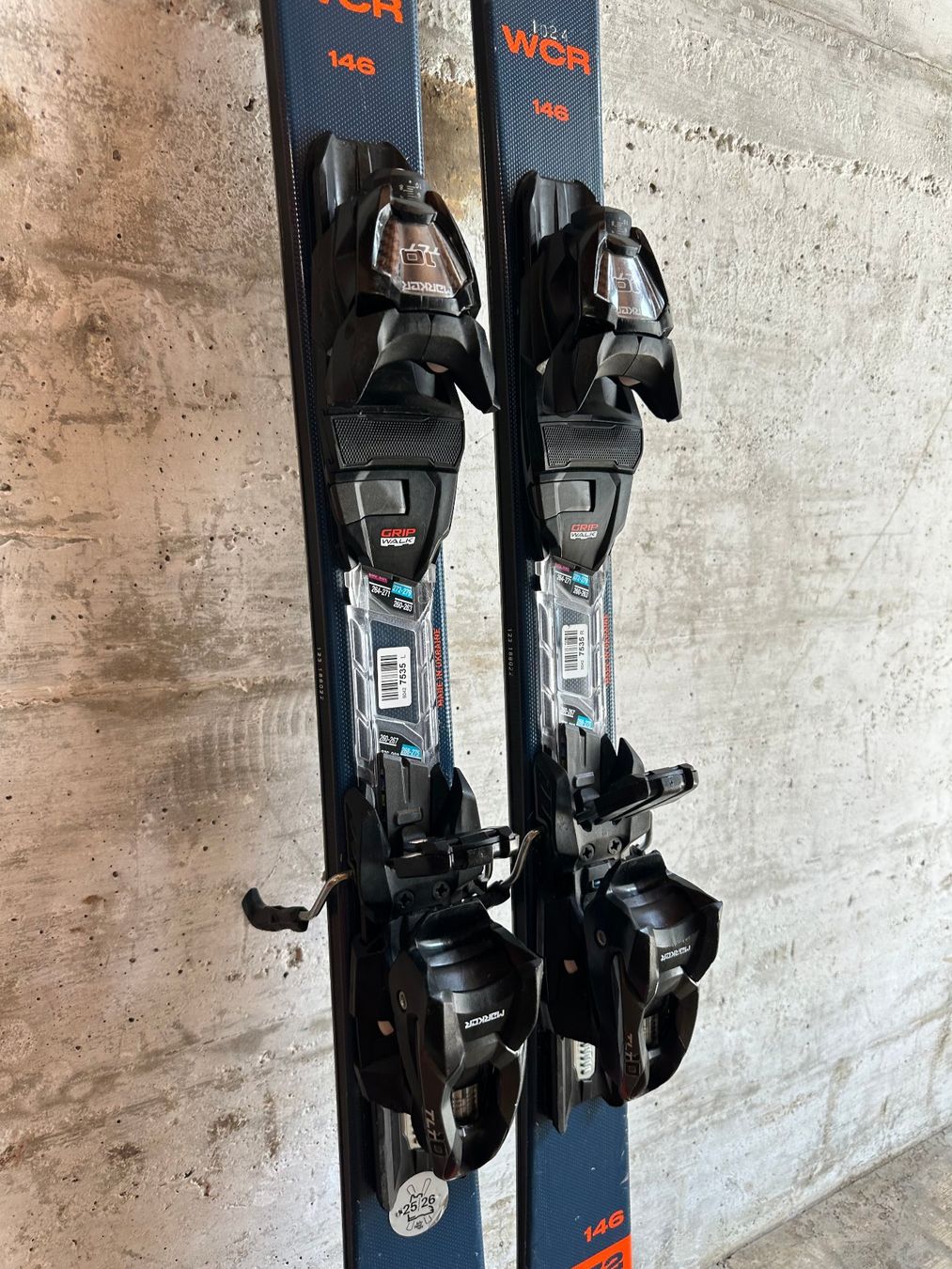 Blizzard Sci: Blizzard WCR Ski 146CM 2024 – Usato da Emmenbrücke venduto da karkarkar 2