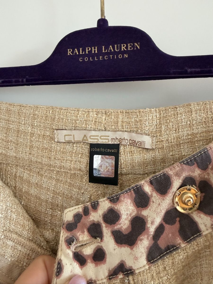 Roberto Cavalli Pantalons: Class Roberto Cavalli Shorts beige – D'occasion à Zürich par ana.vla 4