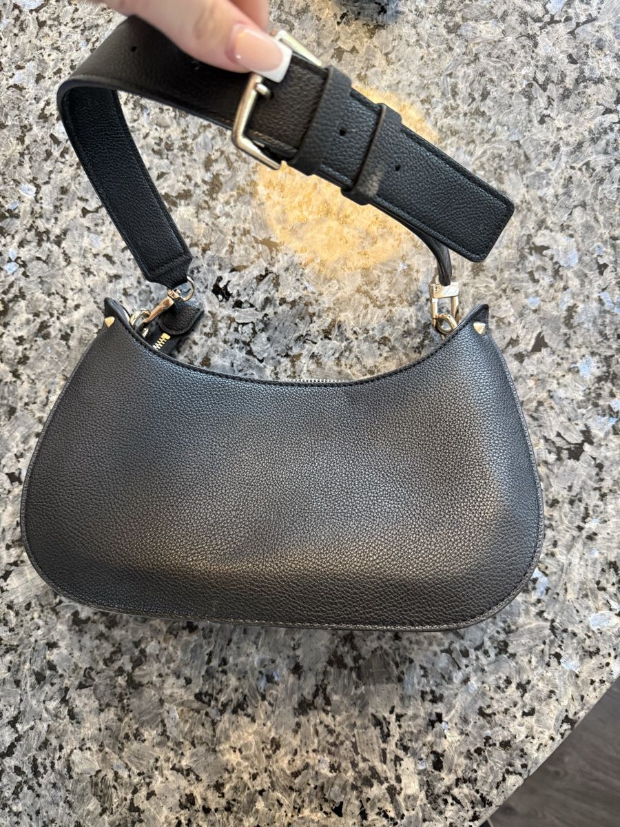 Guess Sacs femmes: Guess Tasche – D'occasion à Reinach AG par rompusori 2