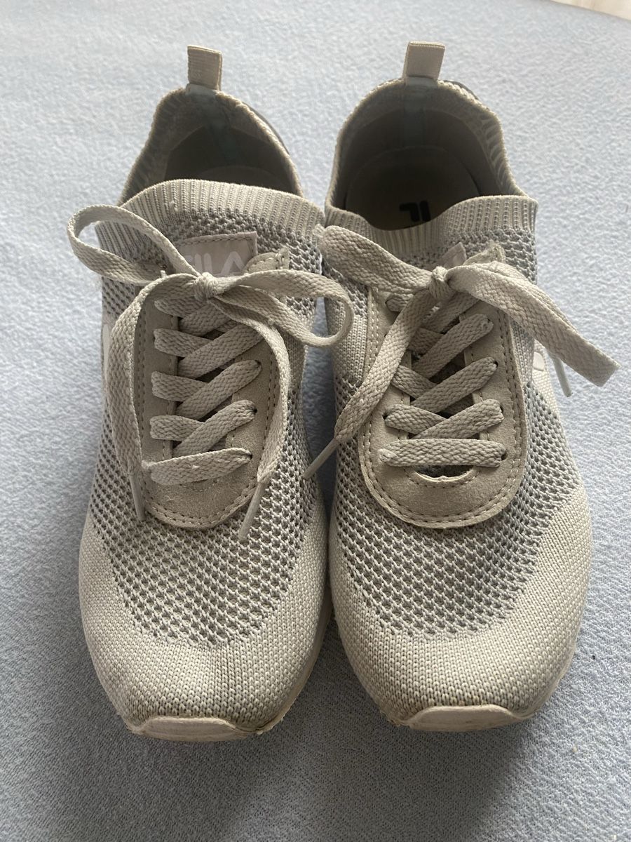 Fila Scarpe da donna: Sketcher Fila gr.38 – Usato da Seewen SZ venduto da shaky01