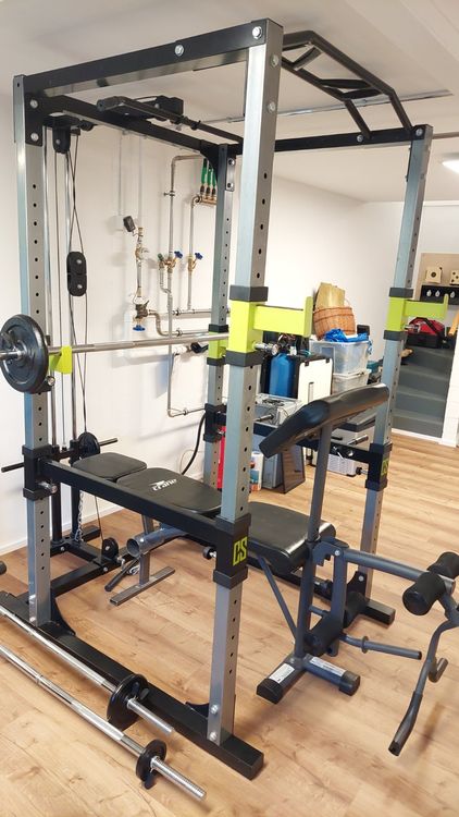 Kraftstation Power Rack für Krafttraining inkl. Hantelbank (Gebraucht ...