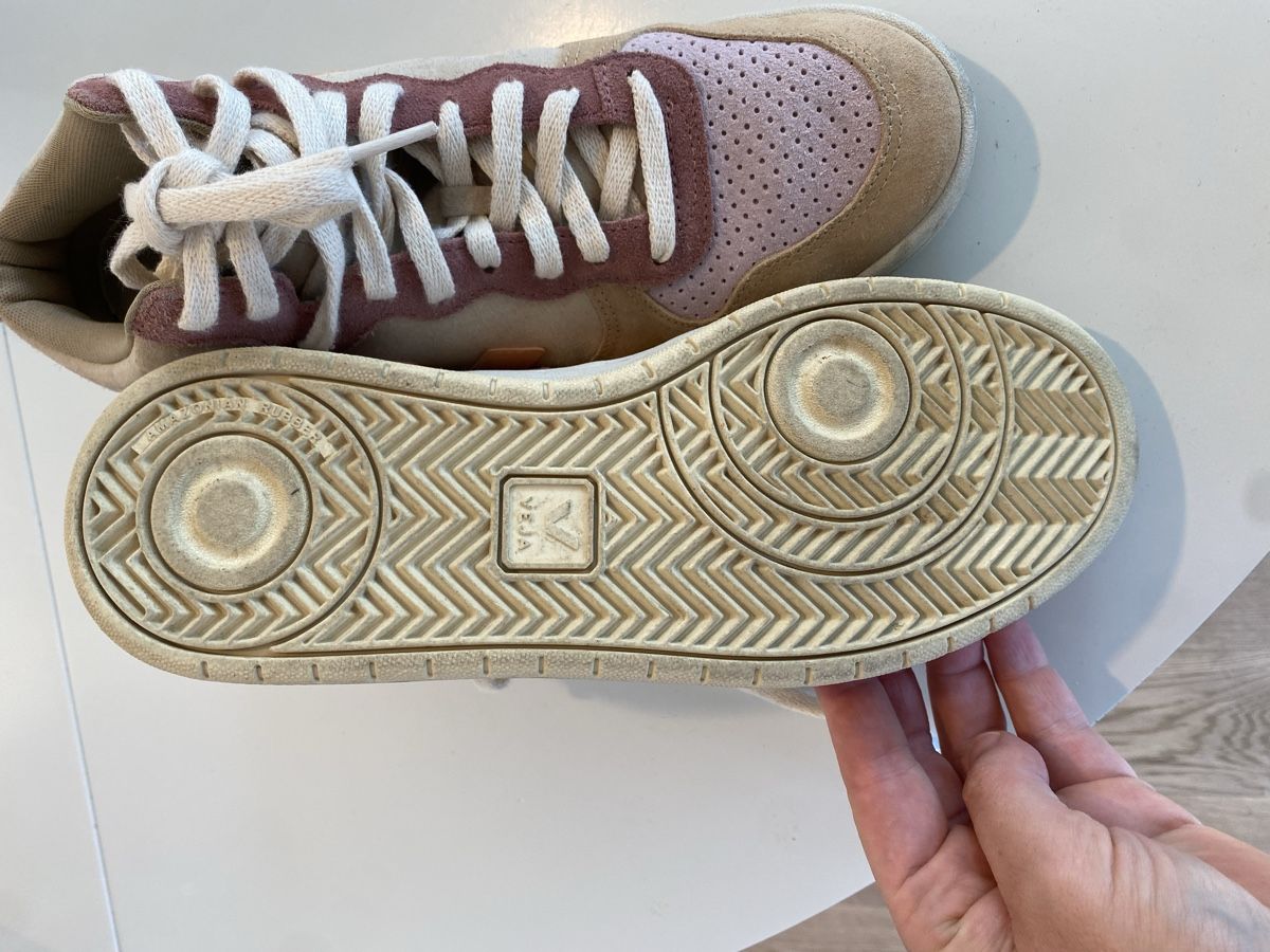 Veja Scarpe da donna: Veja High-Top Sneaker, Grösse 42 – Usato da Triboltingen venduto da Shiora 1