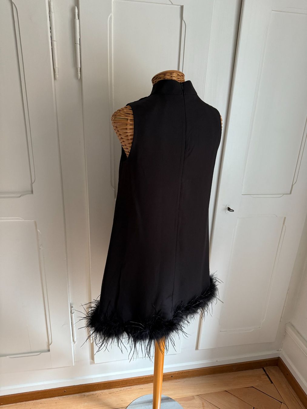 Shein Robes: Kleid schwarz mit Federn 36 – D'occasion à Zürich par Diazaio 3