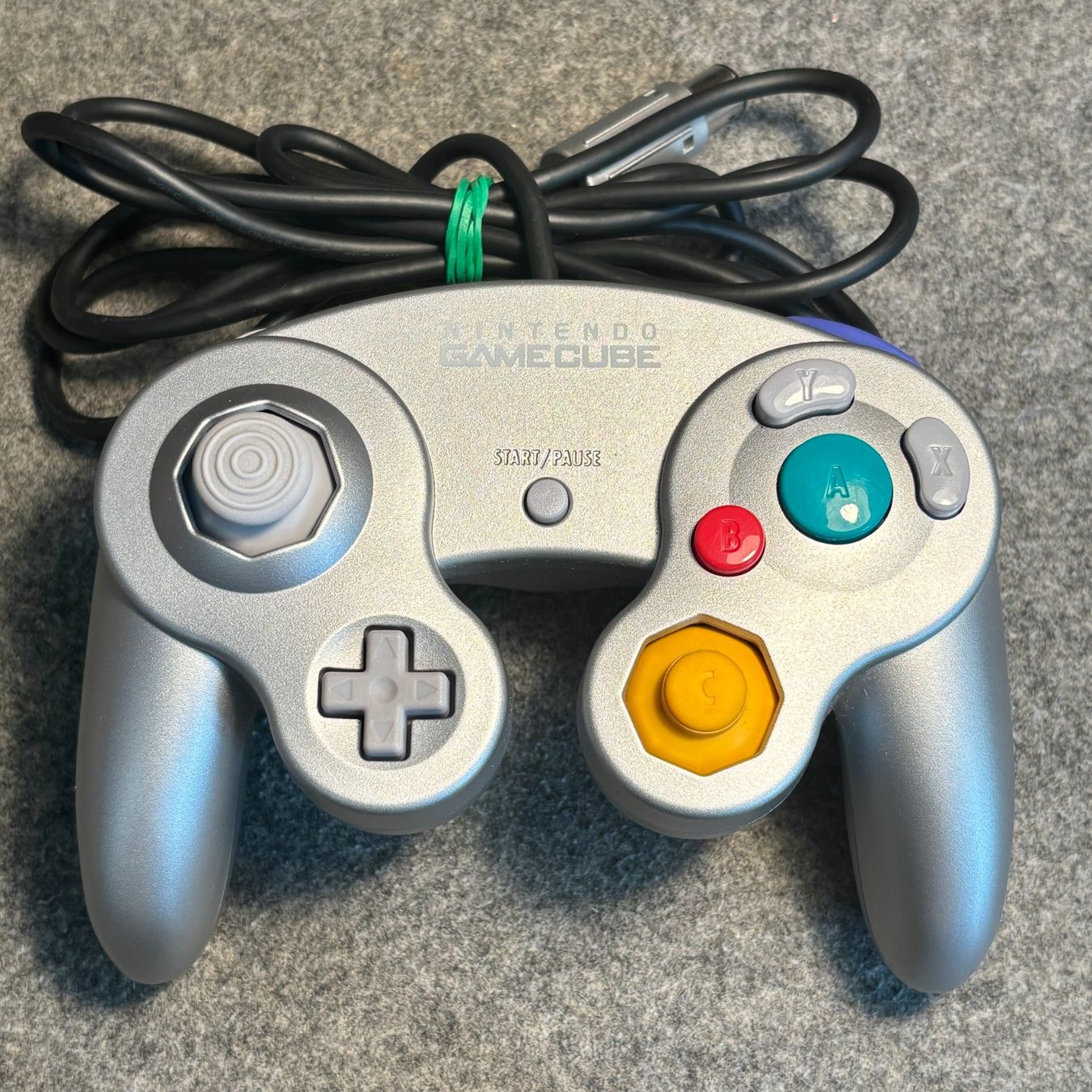Nintendo Controller: Gamecube Controller Original Silber – Gebraucht aus Mollis von GamingCorner