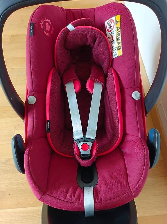 Seggiolini per auto: Maxi Cosi inkl. Isofix Base für Sitz – Usato da Thalwil venduto da urmel99 1
