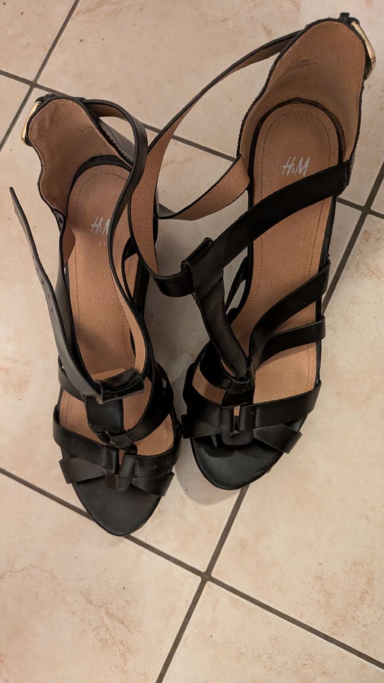 Chaussures femmes: elegante Damen Schuhe  – Neuf (Voir description) à Wattenwil par karinschaw