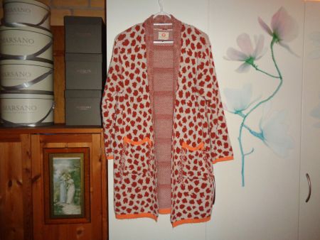 *** hübsche Strickjacke *** / von Heart Kiss