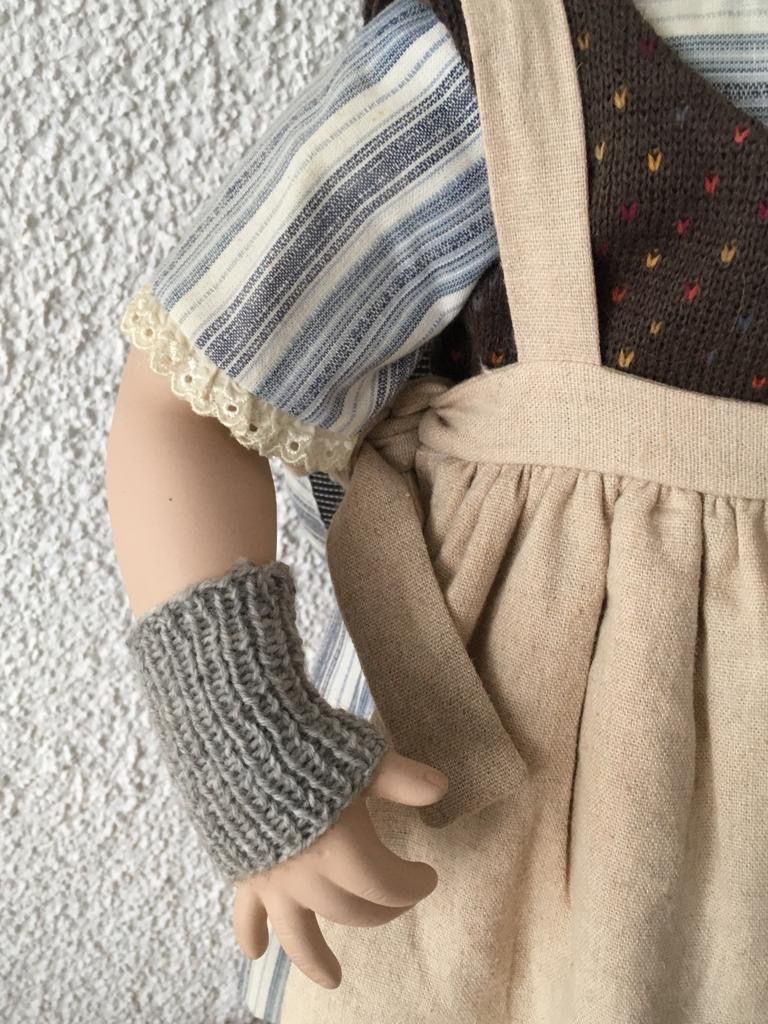 Puppen: Künstlerpuppe Mädchen mit Kleider Höhe 64 cm – Gebraucht aus Horgen von gogo-30 4