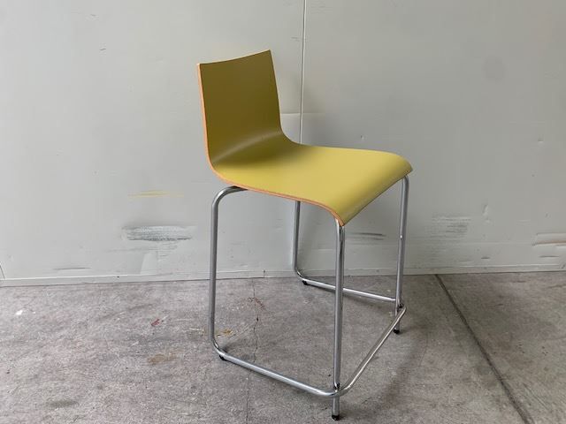 Sgabelli: Hocker mittlere Höhe grün – Usato da St. Gallen venduto da MSMoebelhandel