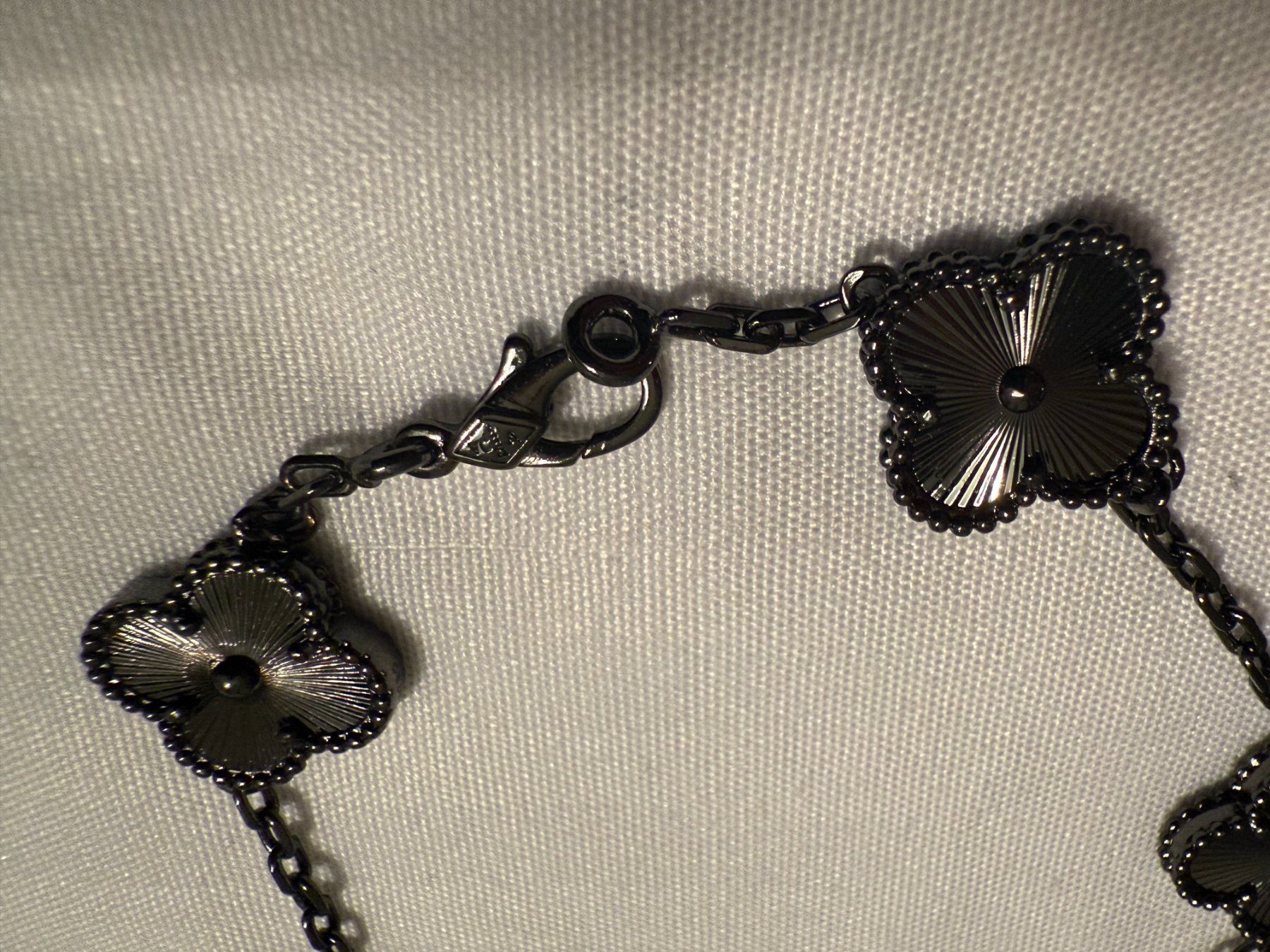 Bracciali & Braccialetti: Elegantes Armband mit Kleeblatt-Design – Nuovo (secondo la descrizione) da Kriens venduto da Fairkauf1 3