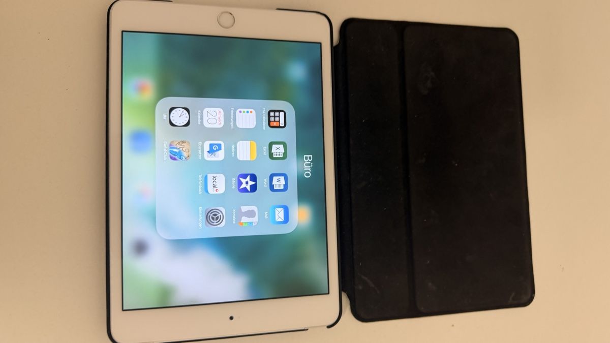 PCs: ipad pc konvolut laptop  – Defekt aus Rotkreuz von perlengott 1