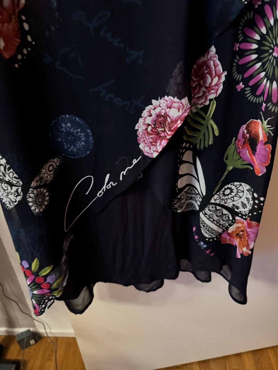 Desigual Kleider: Desigual Kleid dunkelblau Blumenmuster Grösse 40 – Gebraucht aus Samstagern von pipistrelli01 4