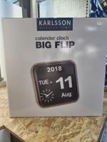 Karlsson Big Flip – grosse Design Kalenderuhr / Flip Clock