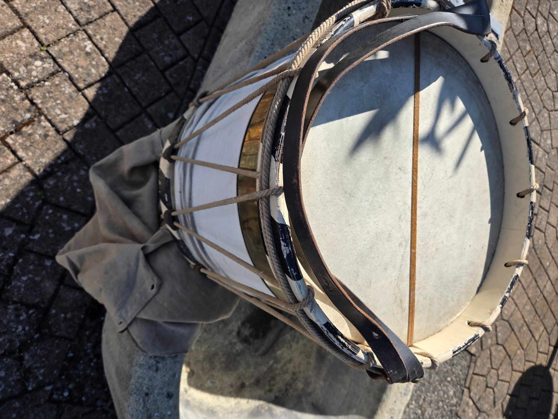 Musikinstrumente: Antike Basler Trommel – Gebraucht aus Subingen von Hefesu 2