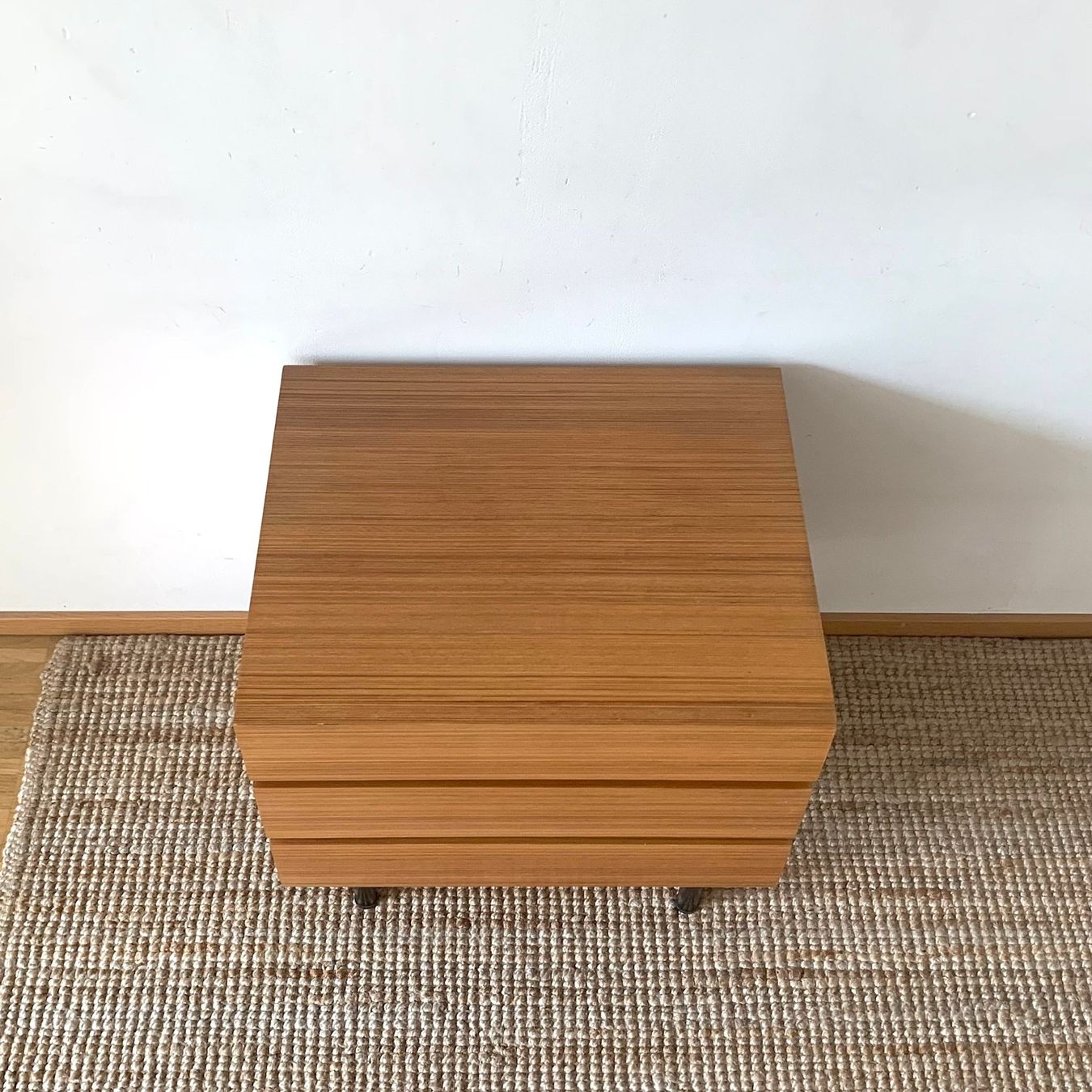 Cassettiere: Kleine Kommode/Sideboard aus den 60er Jahren – Usato da Winterthur venduto da Trouvailles-77 3